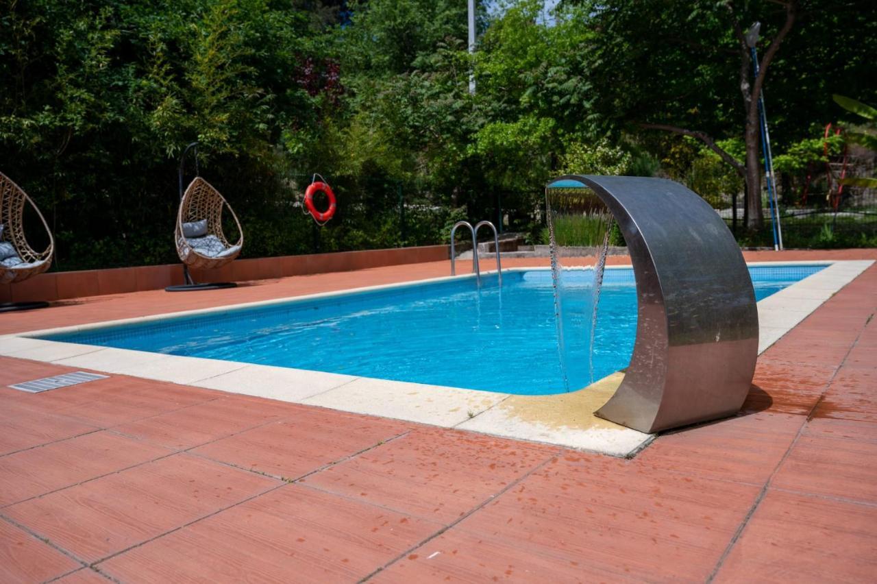 Pinhawood Villa Resende Bagian luar foto