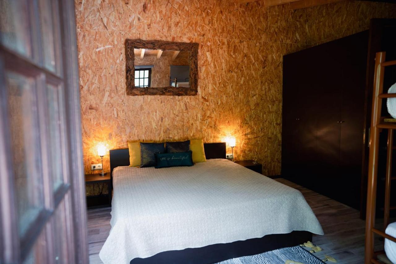 Pinhawood Villa Resende Bagian luar foto