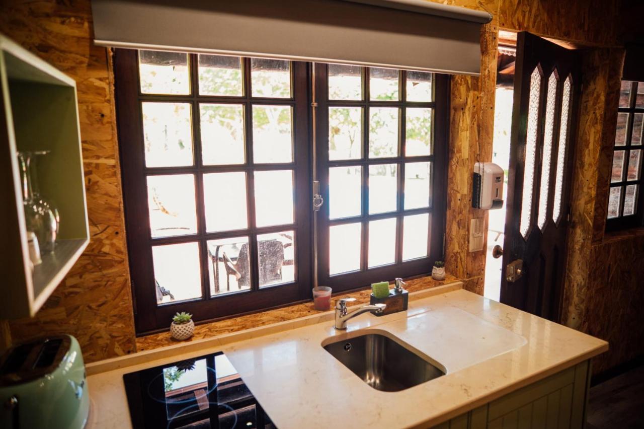Pinhawood Villa Resende Bagian luar foto